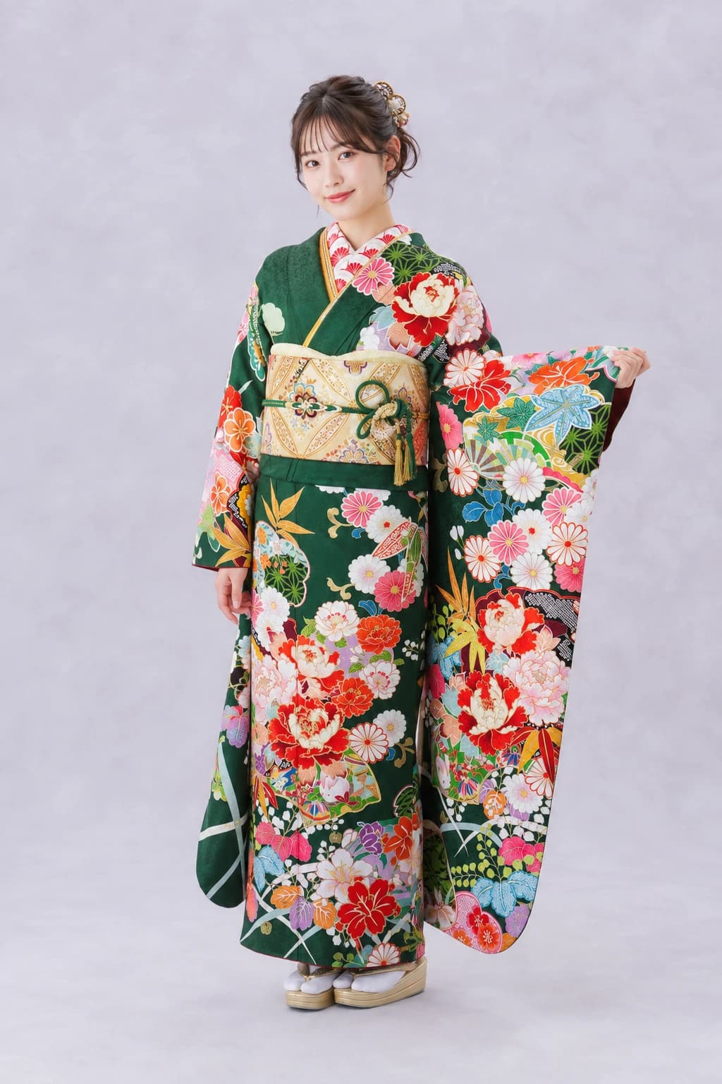 振袖を着用したモデル写真