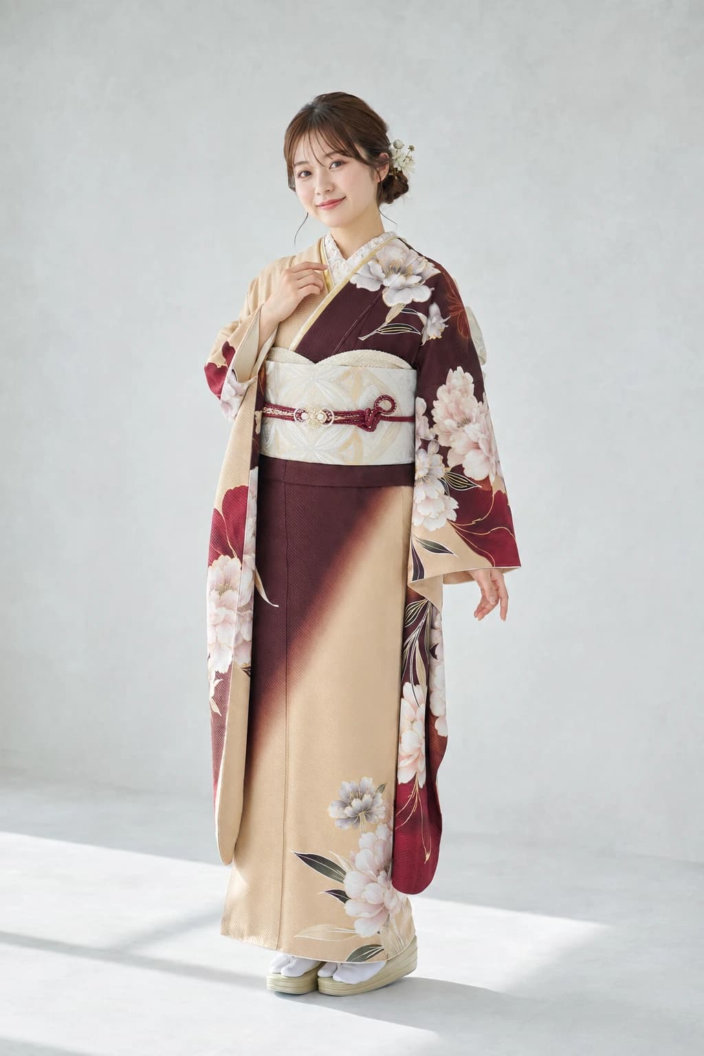 振袖を着用したモデル写真