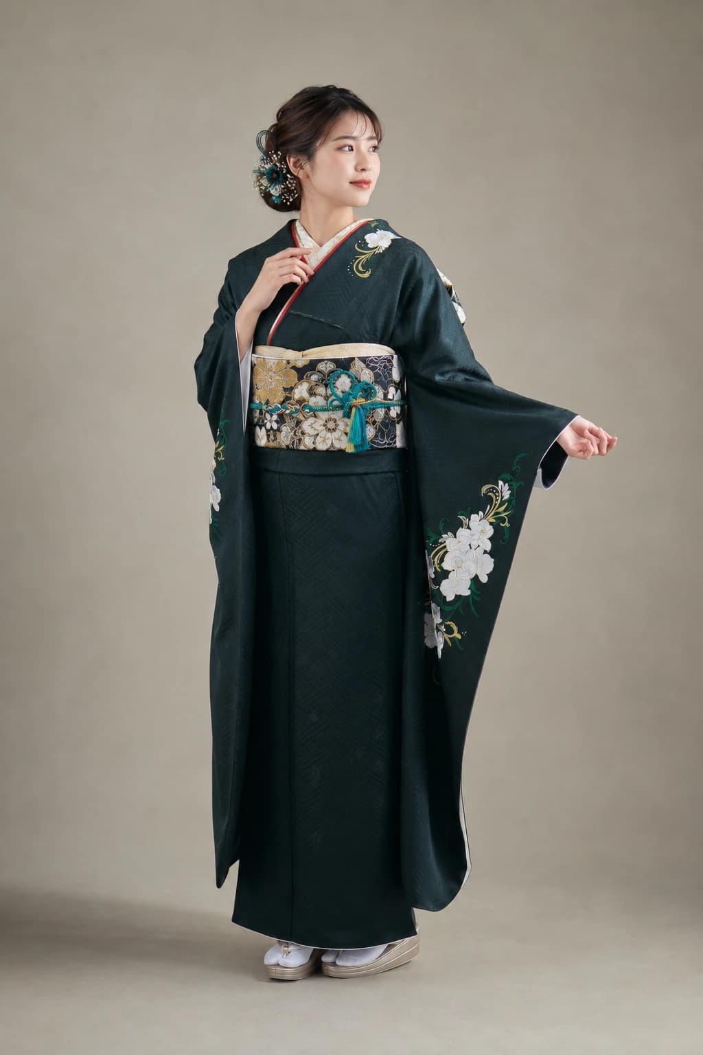 振袖を着用したモデル写真